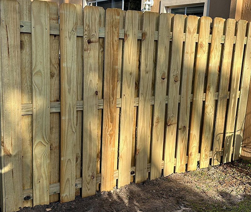 Shadowbox Wood Fence – Wood Fence – Wood Fence Installation – Residential Fence Installation – Miramar, FL Fence Installation